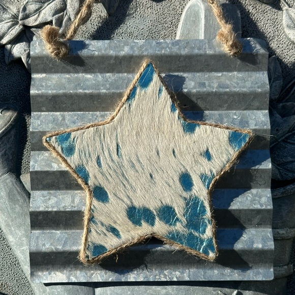 Handmade Blue Star White Acid Blue Wash Cowhide - Picture 4 of 4